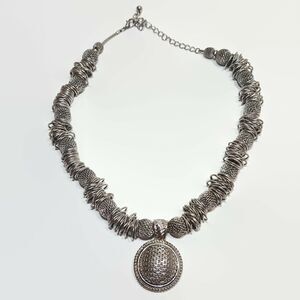 Silver Tone Chunky Bead Mesh Style Necklace